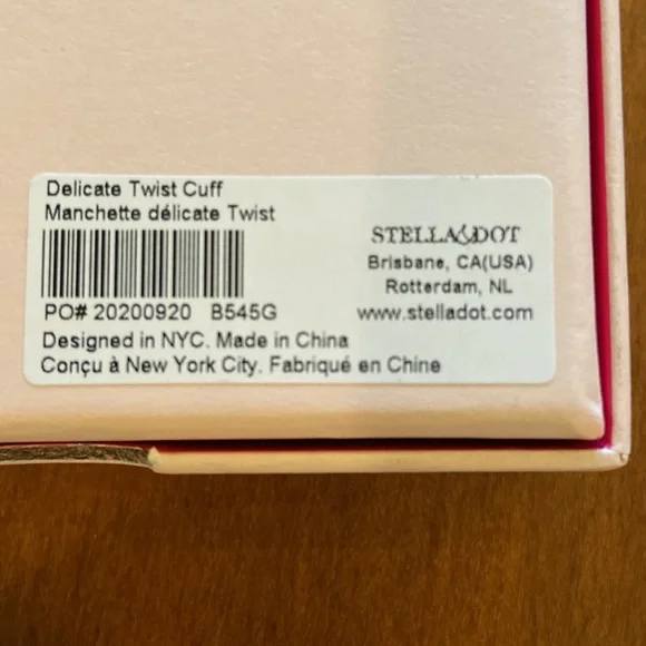 NWT Stella & Dot Delicate Twist Cuff - Picture 3 of 3
